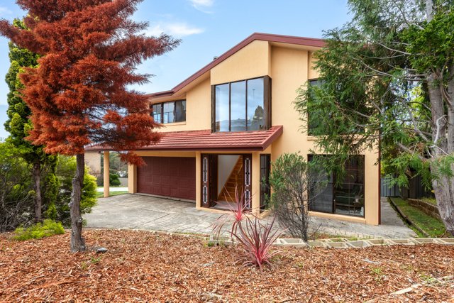 8 Elizabeth Parade, NSW 2548