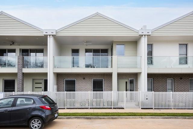 7 Carnegie  Way, VIC 3550