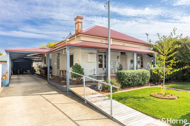 16 Dobbs Street, NSW 2650