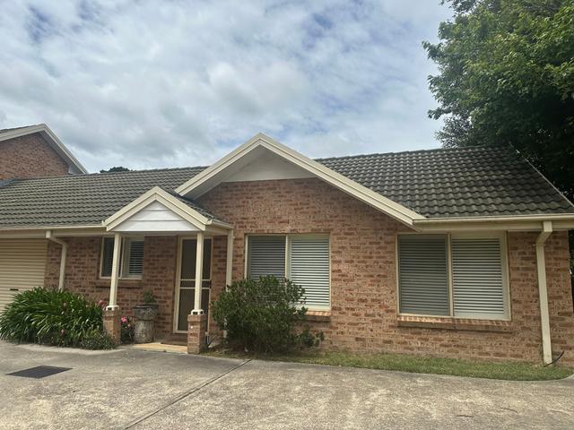 Villa 3/2 Oxley Drive, NSW 2575