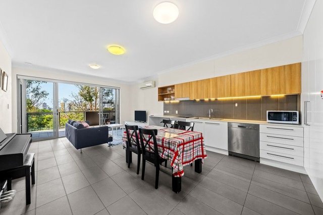 802/148 Victoria Park Road, QLD 4059