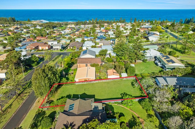 15 Norfolk Boulevard, NSW 2537