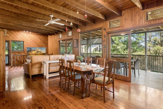 6 Jocelyn Court, QLD 4069