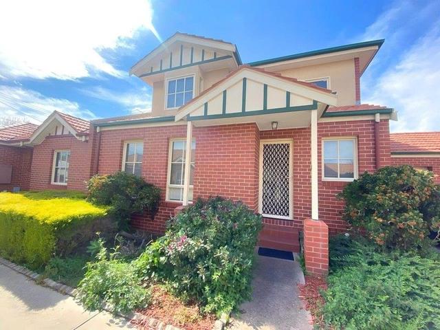 2/51-53 Normanby Avenue, VIC 3071