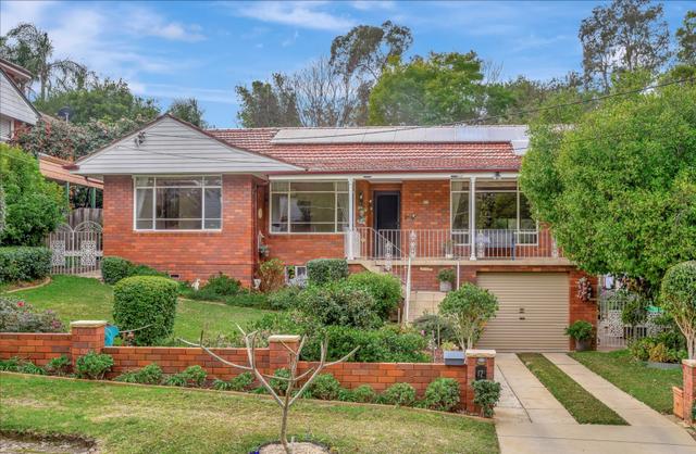 12 Carlisle Cres, NSW 2119