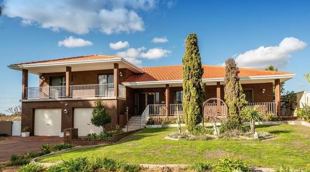 6 Sunset Court, WA 6163