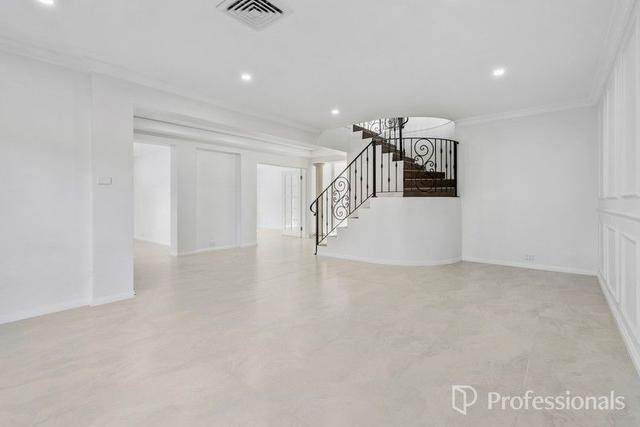 15 Sidney Place, NSW 2170