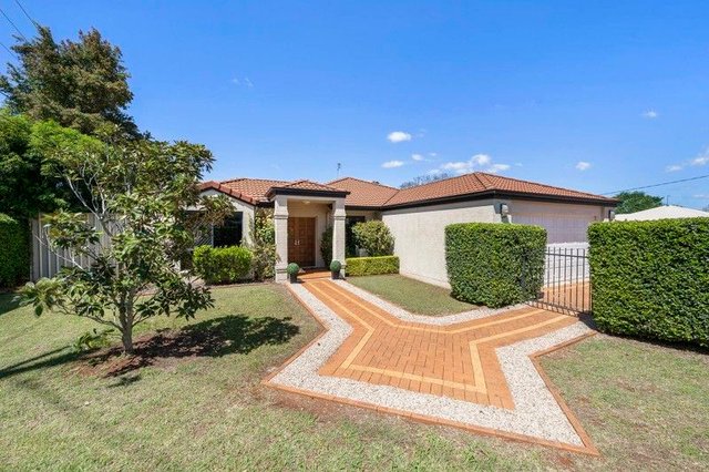 54 South Street, QLD 4350