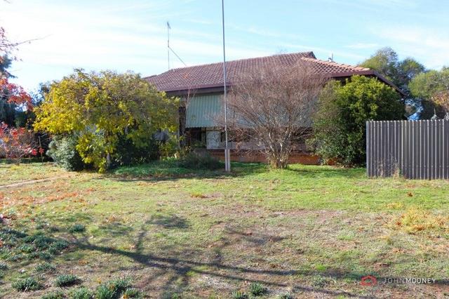 52 Galore Street, NSW 2656