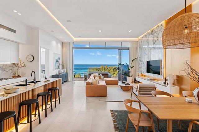 4/142 Marine Parade, QLD 4220