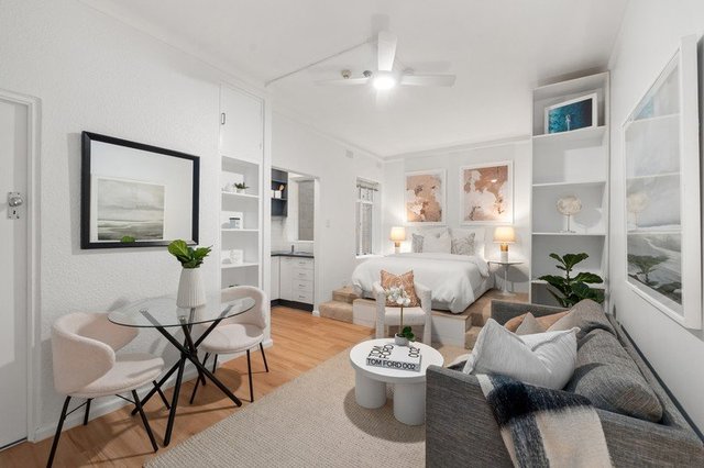 17/10A Challis Avenue, NSW 2011