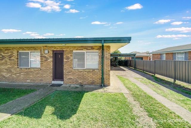 1/5 Solomon  Avenue, NSW 2350