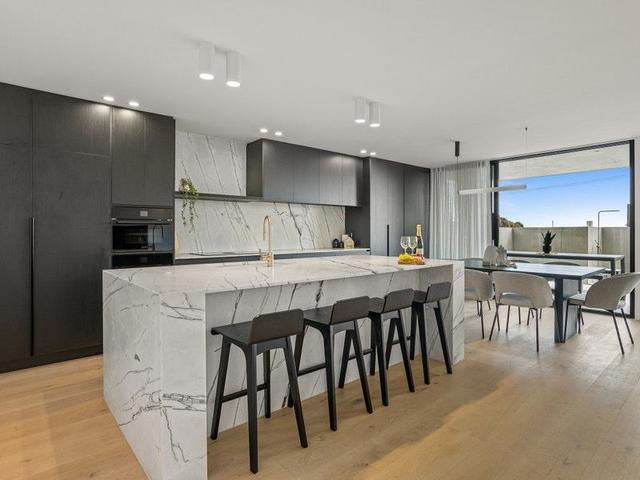 1/162 Marine  Drive, VIC 3936