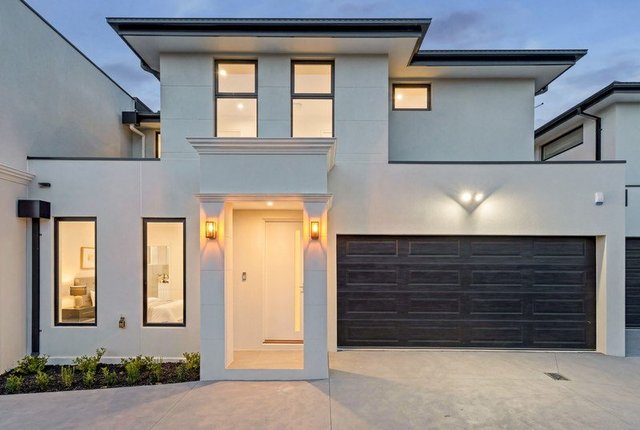 2/11 Dunstan Street, VIC 3168