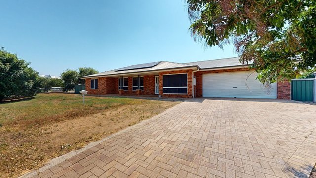 3 Grevillea Close, NSW 2830