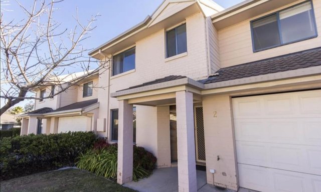 2/4 Dines Place, ACT 2617