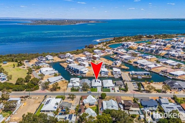 99 Queen Parade, WA 6210