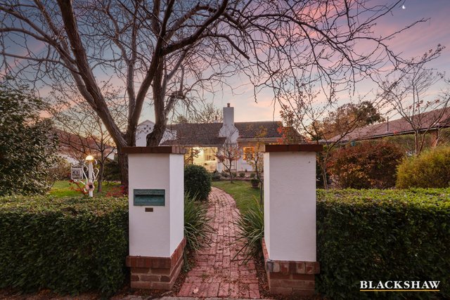 49 Anzac Park, ACT 2612