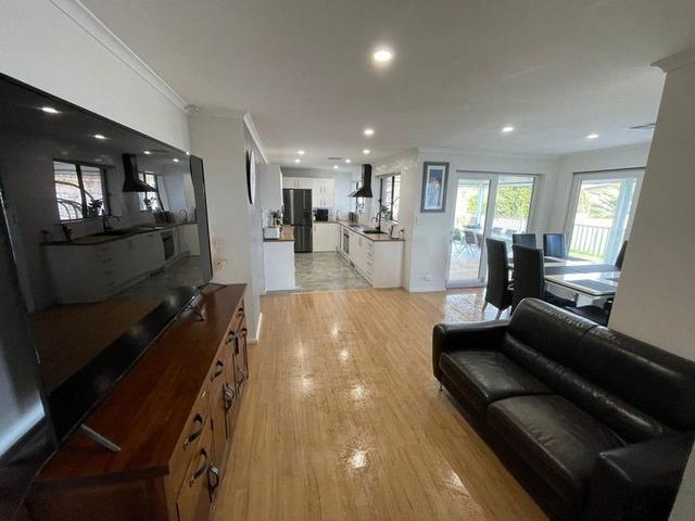 27 Manunda Way, SA 5158