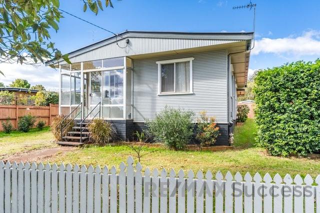 208 Mackenzie Street, QLD 4350