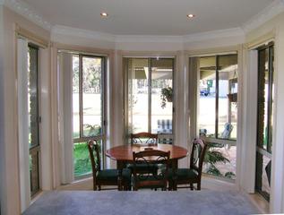 breakfast room