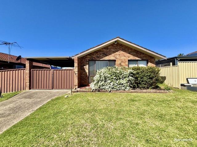 39 St Helens Park Drive, NSW 2560
