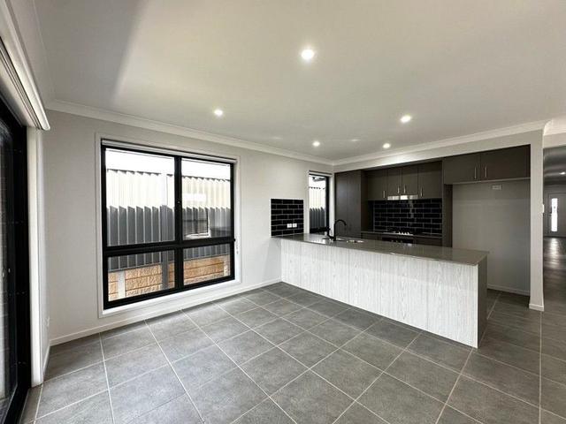 51 Melton Circuit, NSW 2557