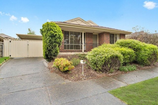 19 Riviera Drive, VIC 3810