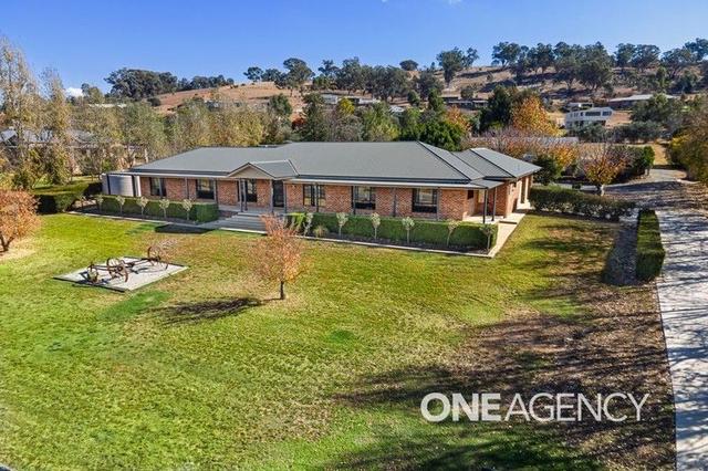 16 Peppermint Drive, NSW 2650