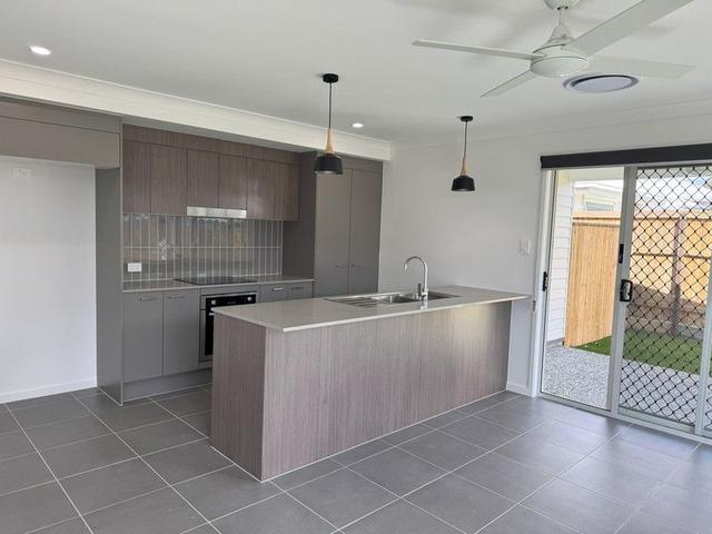 1/5 Vincent Crescent, QLD 4510