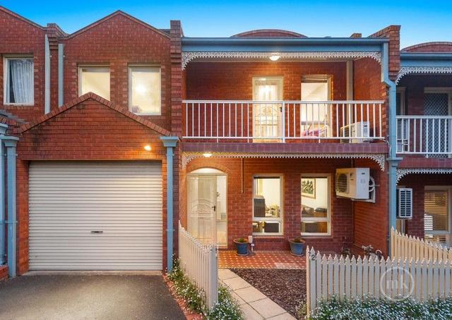 2/54 Warwick Road, VIC 3088