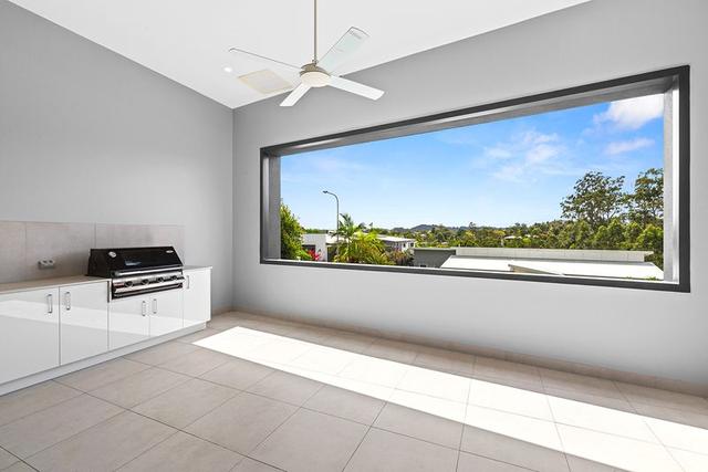 2/1 Northview Place, QLD 4559