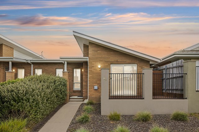 122 Burrumarra Avenue, ACT 2913