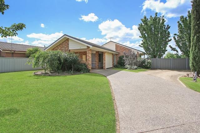 13 Whitehead Court, VIC 3688