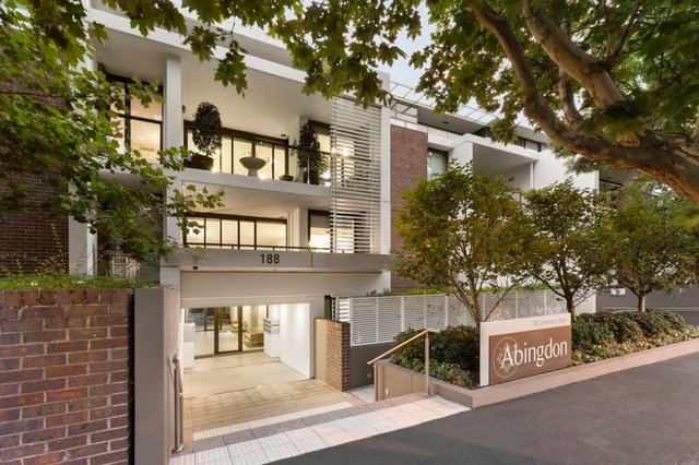 102/188 Canterbury Road, VIC 3126