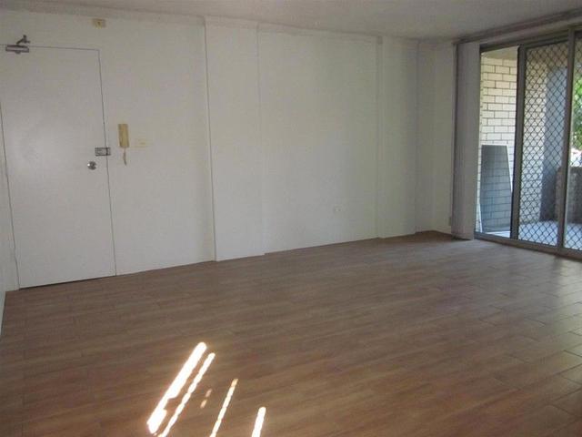 1/23 Campbell Street, NSW 2150