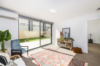 Living Room (2019-08-20)