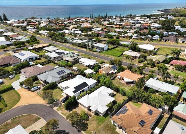 11 Whale Cct, QLD 4670