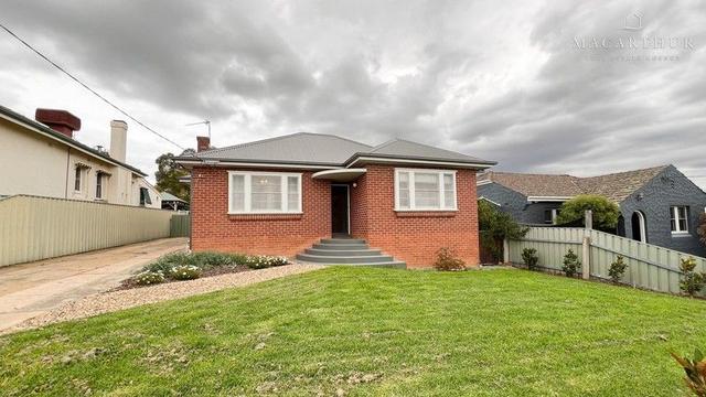 18 Jarick Street, NSW 2650