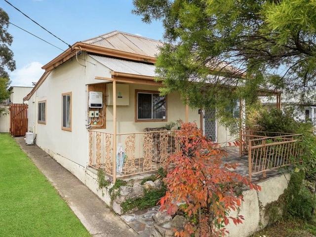 12 Buchanan Street, NSW 2848