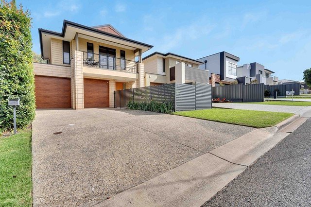 10 Acacia Avenue, SA 5075