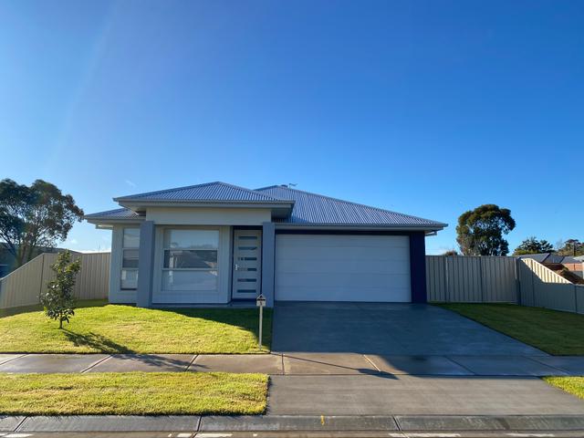 5 Viceconte Court, NSW 2714