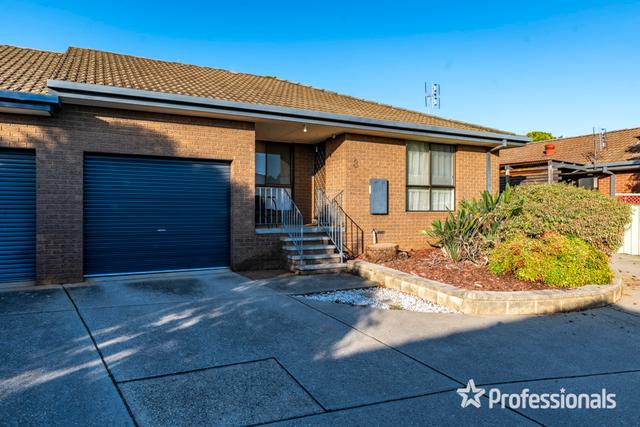 3/8 Page Court, VIC 3690