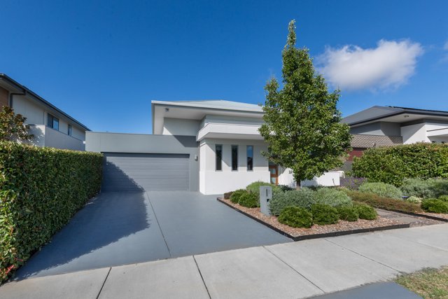 12 Tyrrell Street, NSW 2620