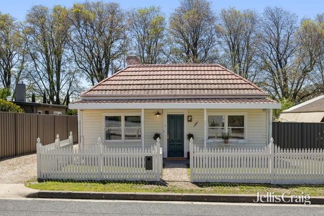 17 Mair Street, VIC 3444