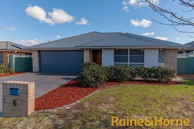 6 Dunheved Circle, NSW 2830