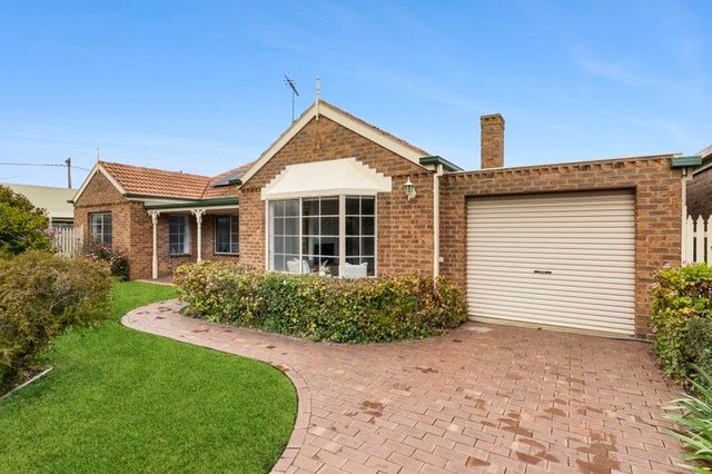 2/10 Butters Lane, VIC 3226