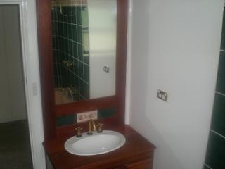 Bathroom (2011-03-22)