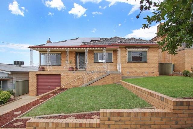596 Whinray Cres, NSW 2640