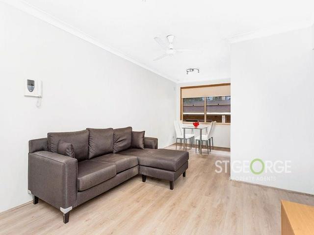 8/29 Oxford Street, NSW 2223